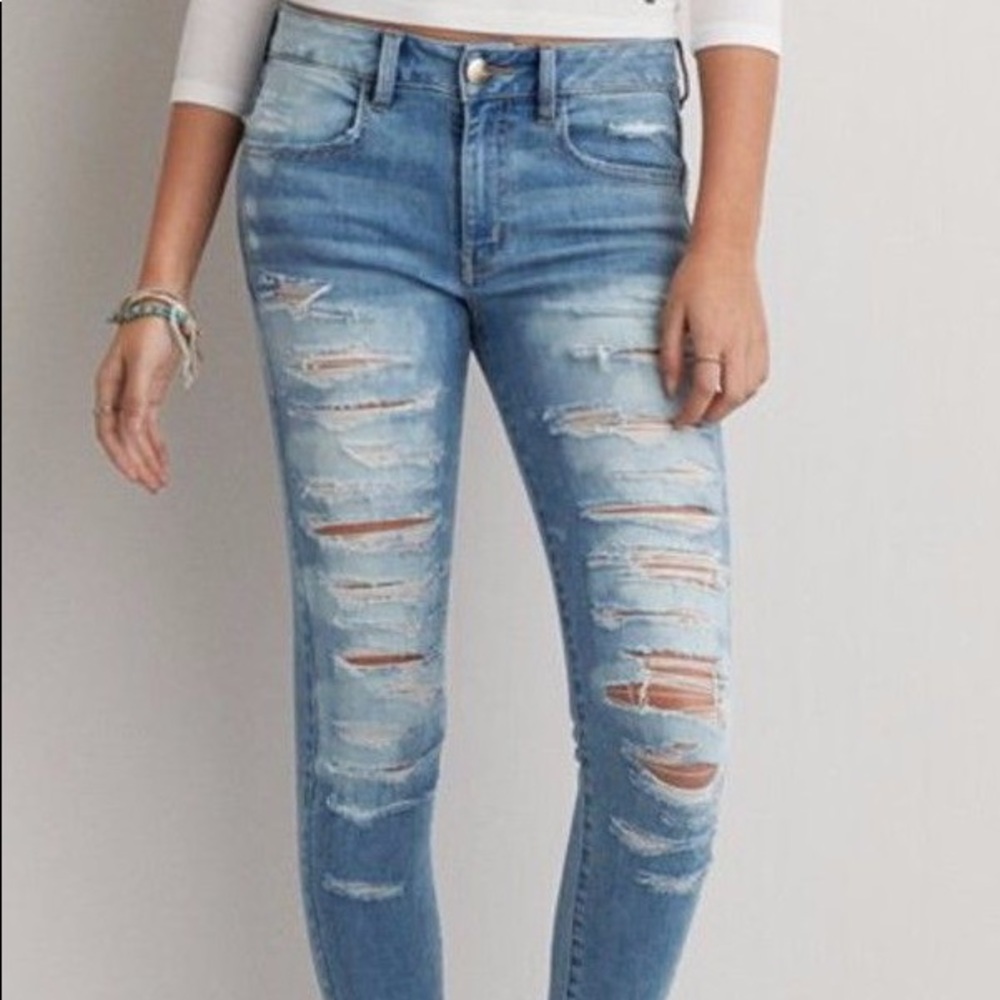 Tight, Light-washed ripped/distressed jeans